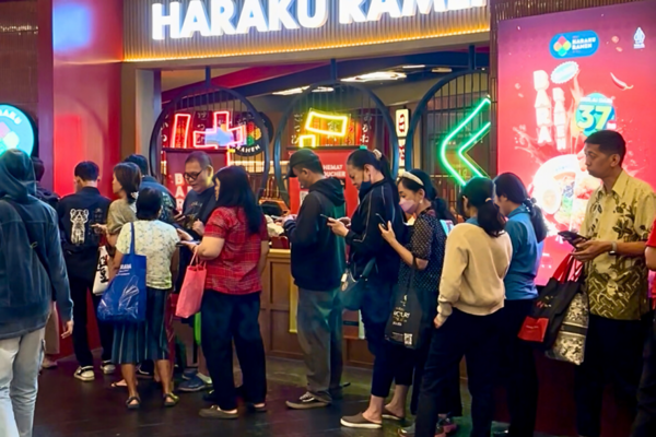 Rayakan Hari Ramen, 1.400 Mangkok HABIS dalam 1 Jam di Haraku Ramen!